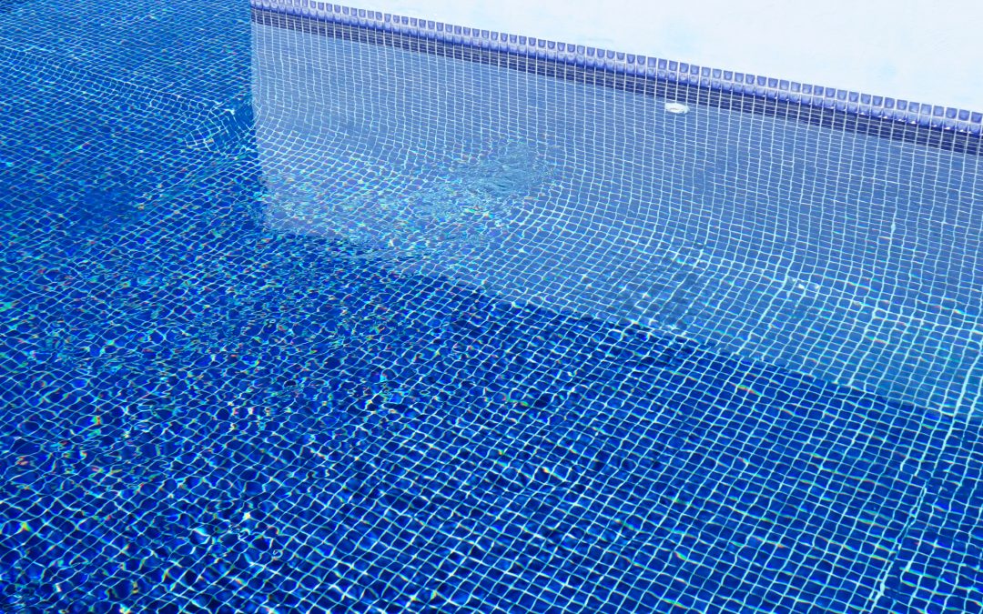 Is it time to clean the swimming pool tiles?
